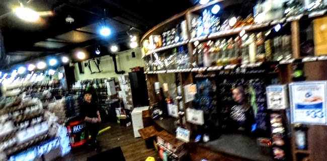 Opinii despre Central City Liquor Store în Surrey - Hospitality and gastronomy