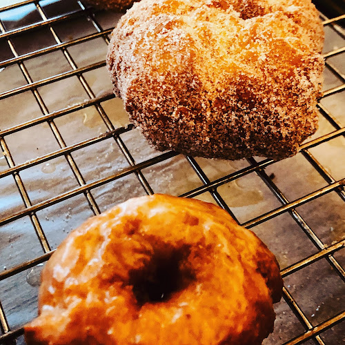 Mmm Donuts • Café & Bakery - Barrie