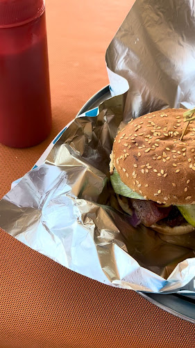 Opinii despre Mama's Boys Burgers în Scarborough - Hospitality and gastronomy