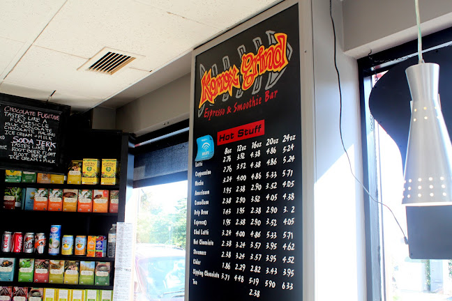 Komox Grind Espresso & Smoothie Bar - Comox