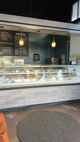 Comentarii opinii despre QV Cafe & Bakery