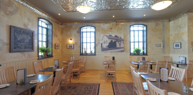 4336 King St E, Kitchener, ON N2P 3W6