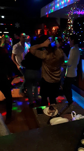 Opinii despre Paradiz Teahouse & Hookah Lounge în Port Moody - Hospitality and gastronomy