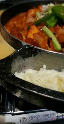 Midam Cafe & Bistro - Burnaby