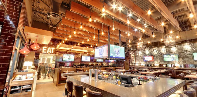 Comentarii opinii despre Browns Socialhouse Lethbridge West