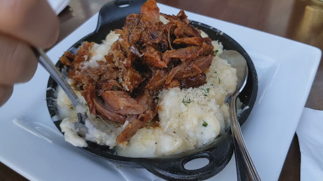 Opinii despre Smoke and Bones BBQ în North Vancouver - Hospitality and gastronomy