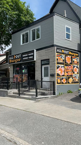 714 Gladstone Ave, Ottawa, ON K1R 6X3