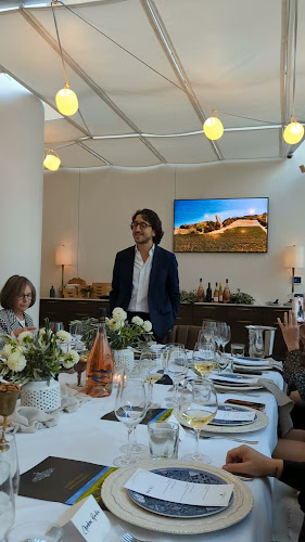 475 Howe St, Vancouver, BC V6B 2B3