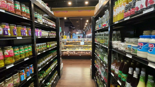 Comentarii opinii despre Urban Gate