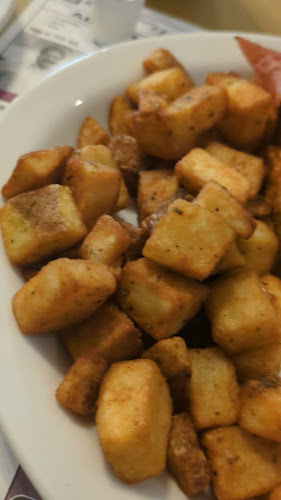 Queen's Coach Family Restaurant - Niagara Falls