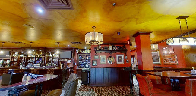 Doc Magilligan's Restaurant & Irish Pub - Hospitality and gastronomy