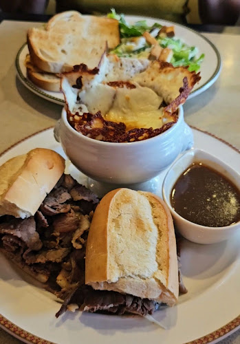 Opinii despre Mano's Restaurant & Lounge în Saskatoon - Hospitality and gastronomy