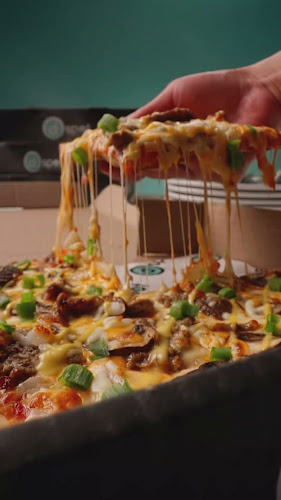 Opinii despre D Spot Dessert Cafe Calgary 17th Ave în Calgary - Hospitality and gastronomy