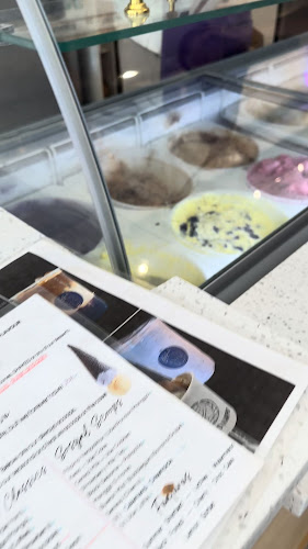 Comentarii opinii despre Yelo'd Ice Cream & Bake Shoppe