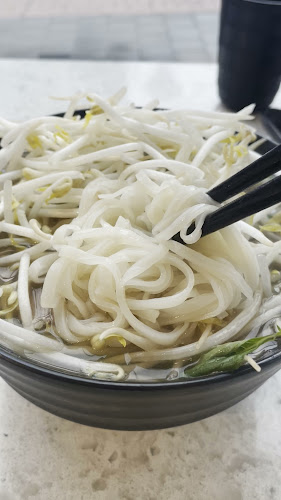 Opinii despre The Viet Noodle Guy în Burnaby - Hospitality and gastronomy