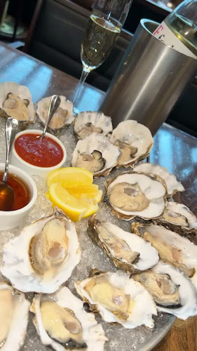 Opinii despre Tableau Bar Bistro în Vancouver - Hospitality and gastronomy