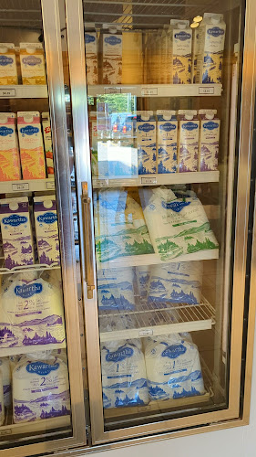 Opinii despre Kawartha Dairy Huntsville în Huntsville - Hospitality and gastronomy