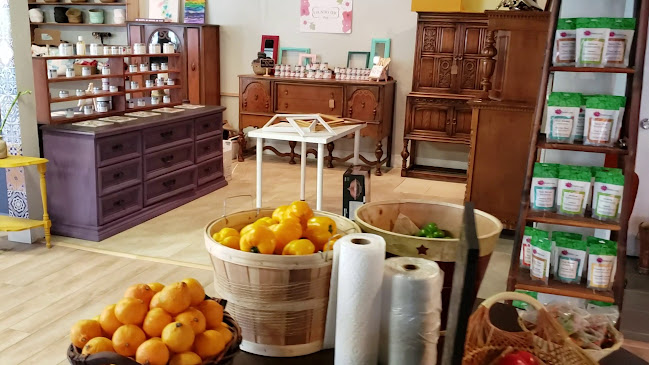 Opinii despre Sawa Market & Cafe în Calgary - Hospitality and gastronomy