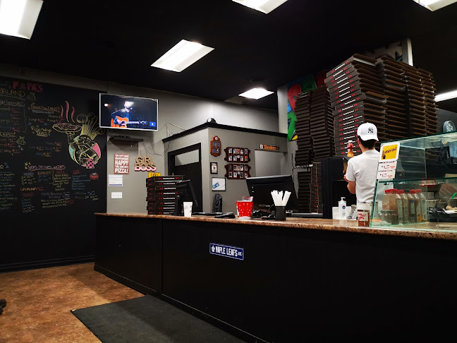 Papas Pizzaland - Hospitality and gastronomy