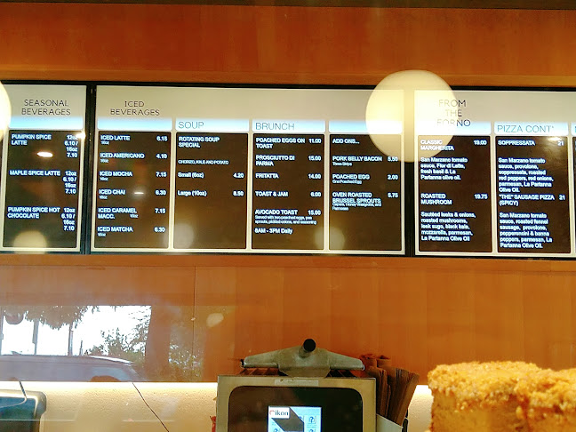 Crema Cafe Bar - West Vancouver