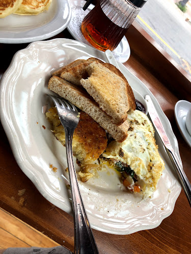 Darlise Cafe - Hospitality and gastronomy