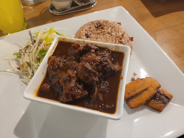 30 Kennedy Rd S, Brampton, ON L6W 3E2