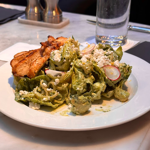 RH Courtyard Restaurant at RH Toronto - Toronto