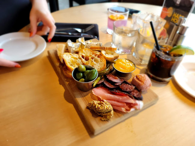 21 Lakeshore Dr W, Penticton, BC V2A 5J9