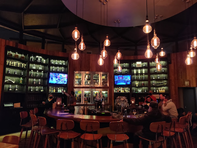 527 Brant St, Burlington, ON L7R 2G6