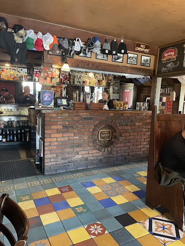 17 Mile House Pub - Sooke