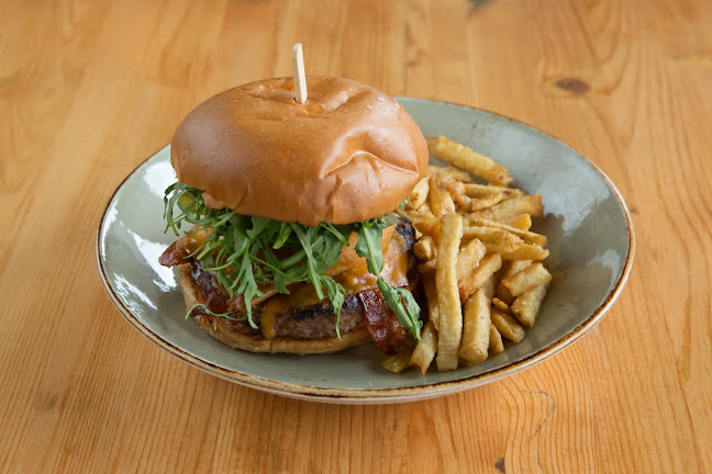 West Coast Seafood & Raw Bar Kelowna