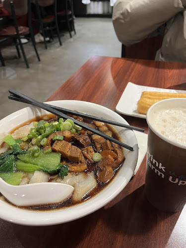 Magic Noodle - Open 24 Hours - Hospitality and gastronomy