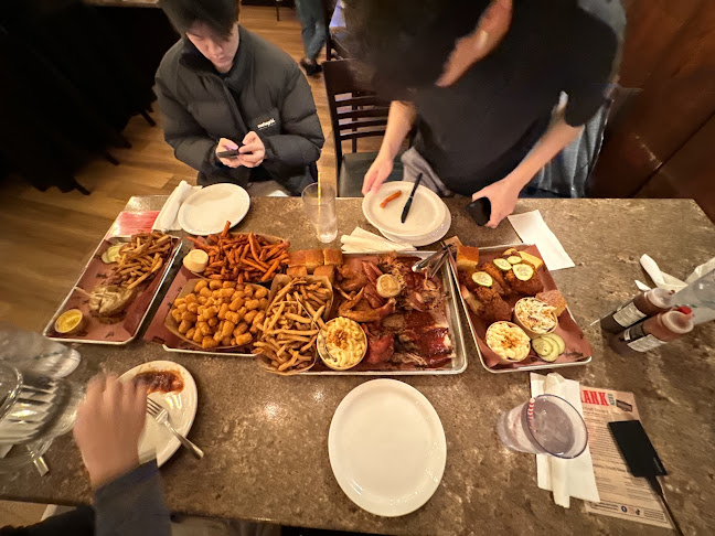 Opinii despre The Lancaster Smokehouse în Kitchener - Hospitality and gastronomy