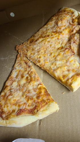 Adriano's Pizza - Hospitality and gastronomy