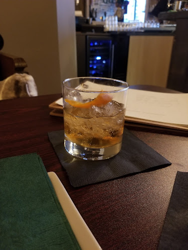 The Aging Oak - Hospitality and gastronomy