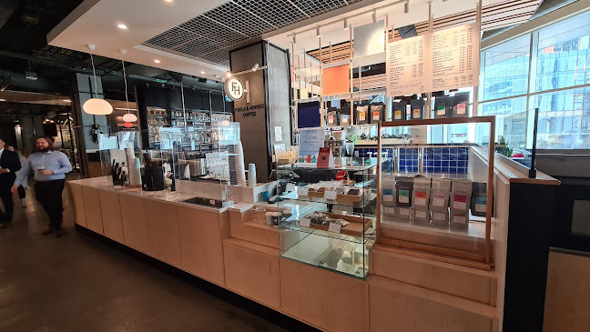 Opinii despre Fools & Horses Coffee Company în Winnipeg - Hospitality and gastronomy