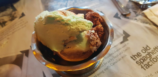 Comentarii opinii despre The Old Spaghetti Factory