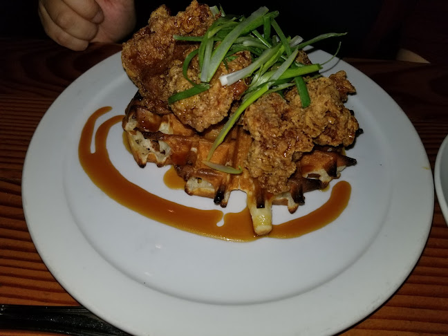 2201 W 1st Ave, Vancouver, BC V6K 1E9