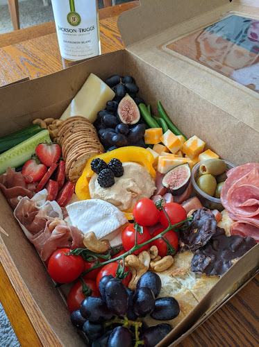 Comentarii opinii despre The Grazing Table KW