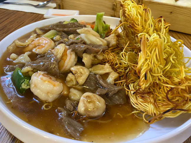 Opinii despre Meet Cuisine 川粤东西 în Kingston - Hospitality and gastronomy