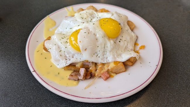 Opinii despre Continental Pancake House & Family Restaurant în Niagara Falls - Hospitality and gastronomy