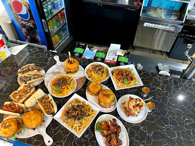 M&CO. Burgers Vaughan - Concord