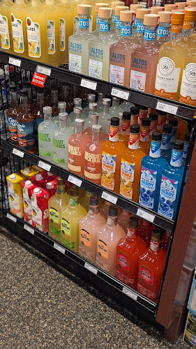 Berezan Liquor Store - Willowbrook - Hospitality and gastronomy