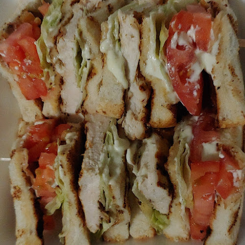 690 Sidney St, Belleville, ON K8P 4A8