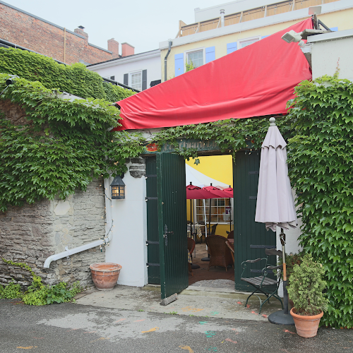 38 Bridge St E, Belleville, ON K8N 2Y7