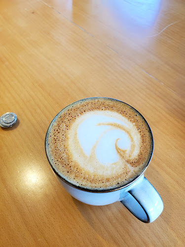 3690 Shelbourne St, Victoria, BC V8P 4H2