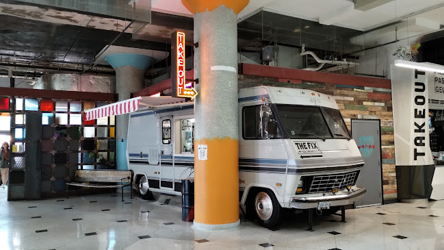 207 Queens Quay W, Toronto, ON M5J 1A7