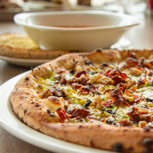 Famoso Pronto - St Albert - Hospitality and gastronomy