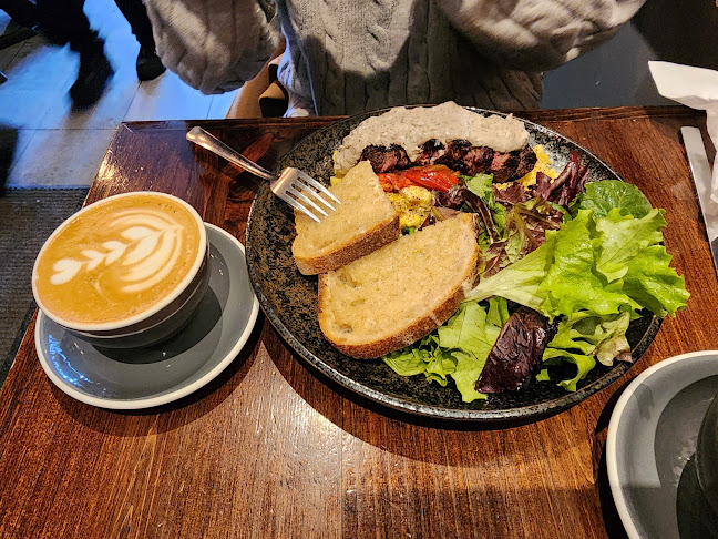 Comentarii opinii despre Alchemy Coffee