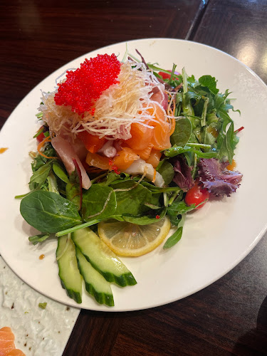 Sushi Umi (North Vancouver) - Hospitality and gastronomy